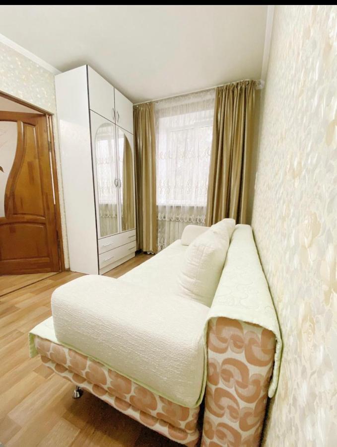 Apartments Ahmetova 4 21 อัลมาตี ภายนอก รูปภาพ